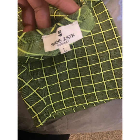 Shane Justin “runway” romper - Picture 3 of 4